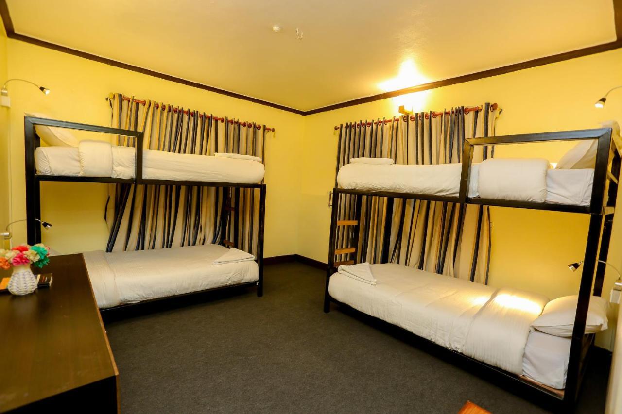Bed 4-Bed Female Dormitory Room,963417235:JPEG
